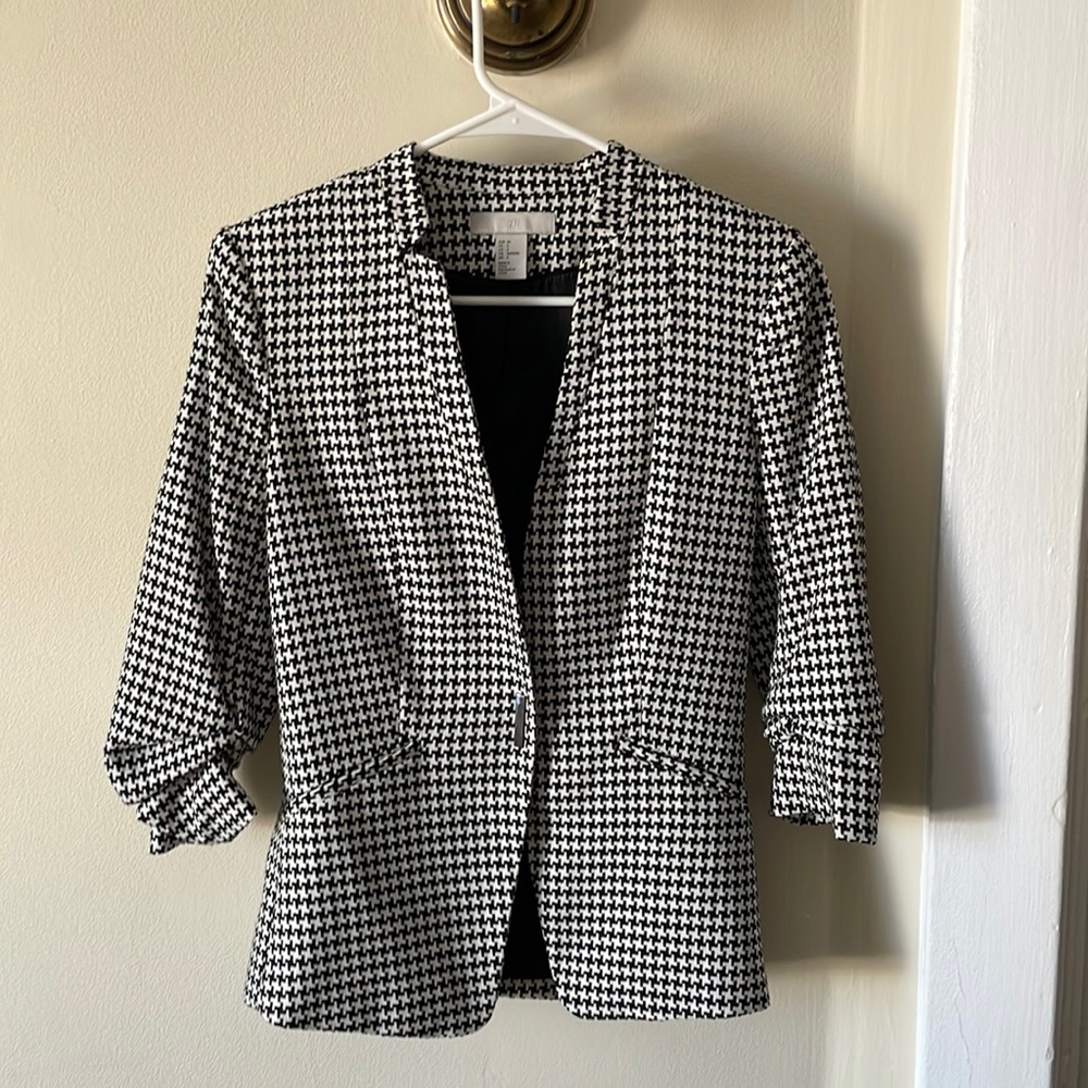 H&M Houndstooth tailor-cut blazer